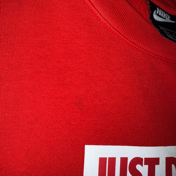 Nike Men’s Nike “Just Do It” Crewneck Red Size M - Picture 15 of 15